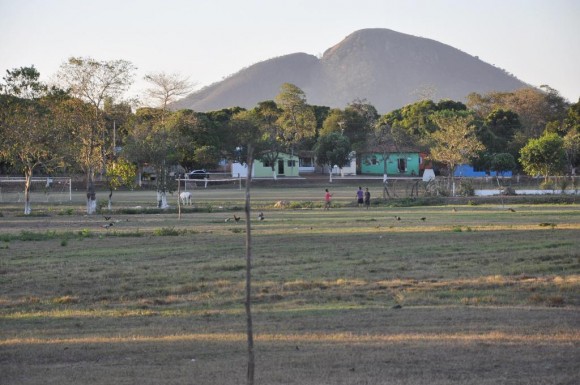 Vereador tenta jogar moradores contra autoridades na Varginha