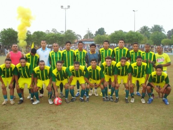 Pracinha vence e vai decidir o título de campeão municipal de 2011