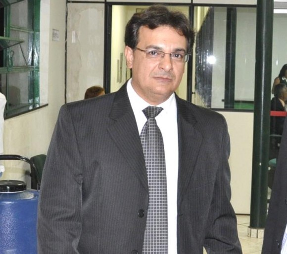 O Procurador Corbelino deu suporte jurídico na decisão final de Ugo