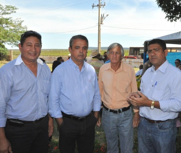 Walter Sampaio (dir) e o ex vereador Curi membros do PSD 