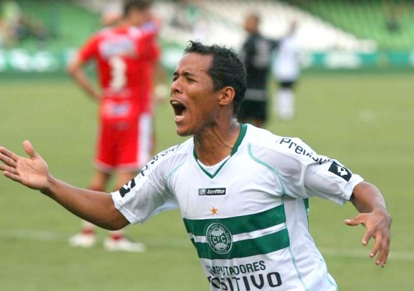 Marcus Aurélio curte as férias com os familiares e amigos em Leverger