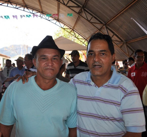 Manoel Teixeira (D) deixa o PDT e carrega várias lideranças para O PSD