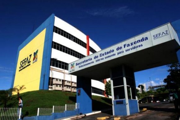 Estado antecipa salário e paga no dia 28 Dia do Servidor Público