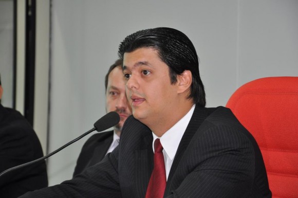 O juiz eleitoral Murilo Mesquita que diplomou Harrisson nesta quarta