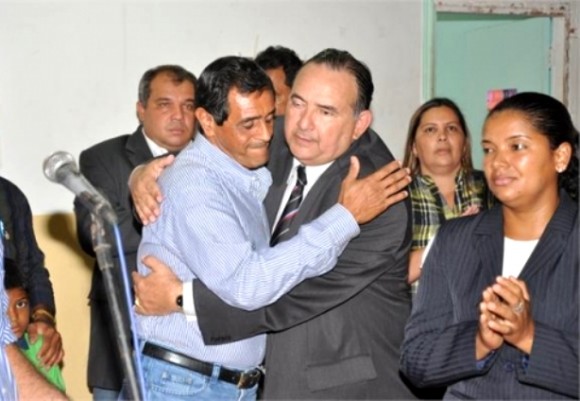 Após ser empossado Harrisson entra com ação na justiça contra Ugo 