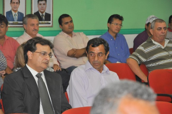 O ex-prefeito Ugo Padilha e o  Procurador da Prefeitura José Corbelino