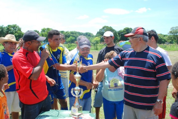 O ex-prefeito Faustino Dias e a agonia do seu Partido os Democratas