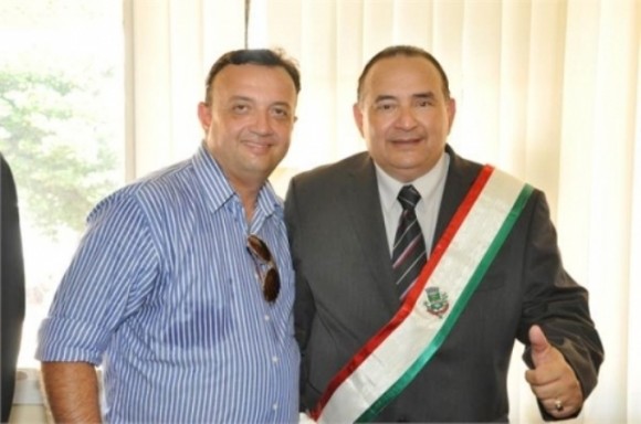 Peró abandona Harrison e busca 