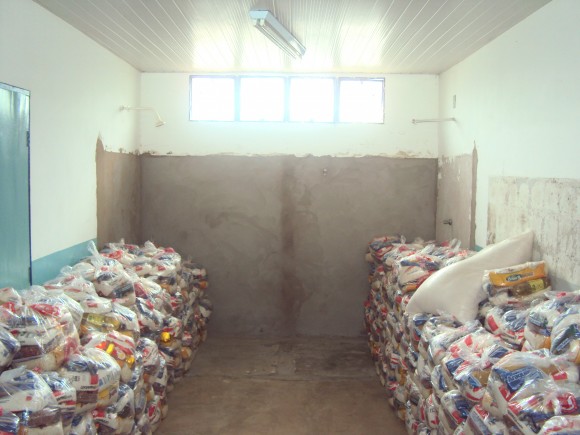 Preste a receber 700 cestas básicas, Harrison planeja distribuir todas