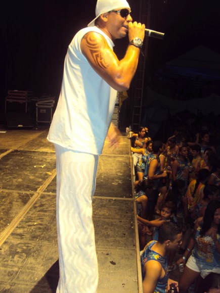 Franklin foca o Carnaval e abandona atividades da pasta da Educação