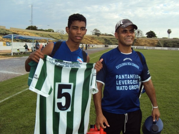 Sub 17 de Santo Antônio empata no Verdão .