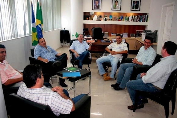 Harrison se encontra com Galindo mas pauta foi a Região Metropolitina