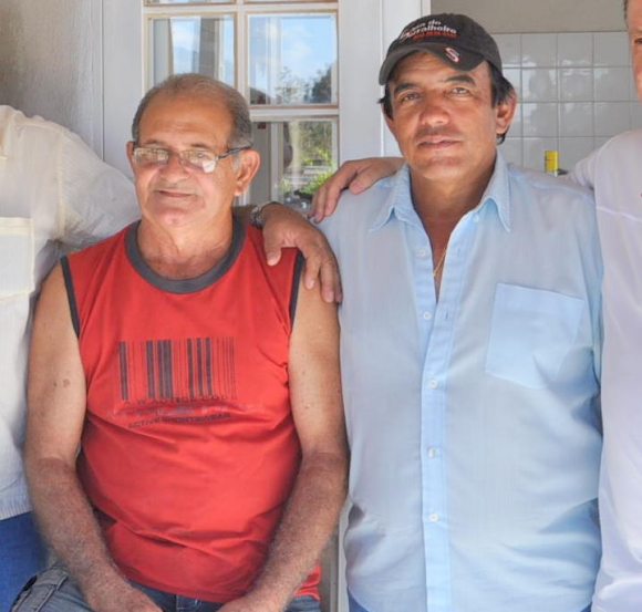 Harrison aceita indicação do PDT e dá posse ao morador Tétes na Agrovila