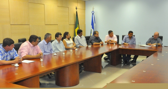 Comitiva de Leverger pede apoio para solucionar conflito em divisa 