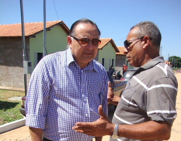 Vereadores podem barrar projeto de reeleição de Harrison 