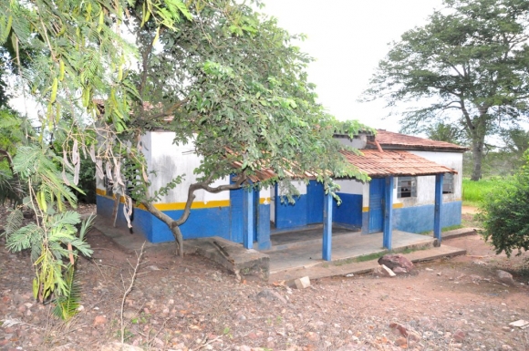 Prefeitura fecha Escola que atendia dezenas de crianças da região