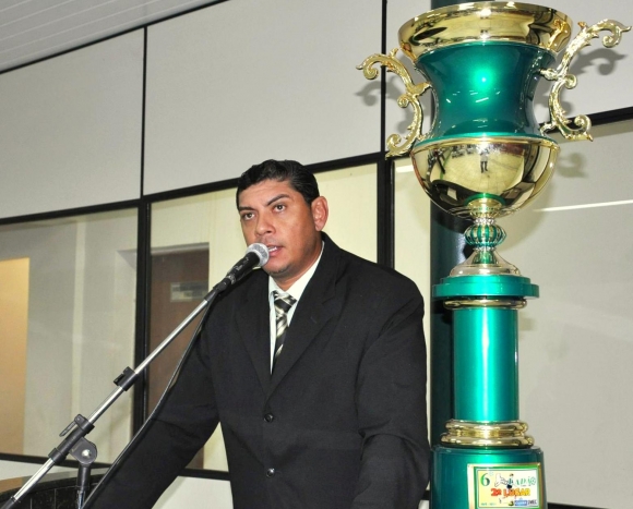 Vereador se desliga da Prefeitura e retorna ao legislativo 