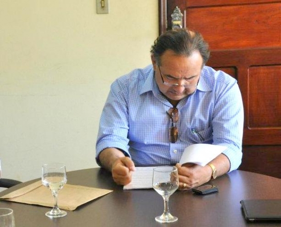 Harrison se nega a receber notificação da Câmara sobre a data do julgamento 