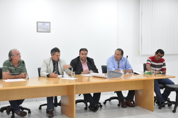 Assista no Menu Vídeos a reunião que discutiu na AL/MT os límites de Leveger