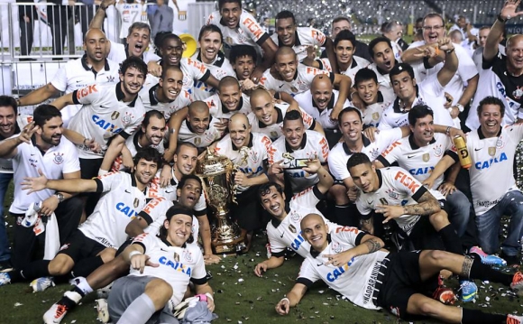 Corinthians arranca empate na Vila e ganha o 27º título estadual