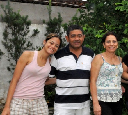 Kammila Sampaio pede Registro de Candidatura para concorrer a vereadora