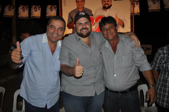 Celso Nogueira participa de reunião organizada por candidatos na Cohab