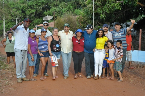 Celso Nogueira faz campanha na localidade junto com Harrisson Ribeiro