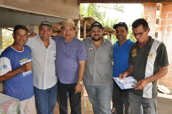 Celso Nogueira faz campanha na região do Córrego do Ouro