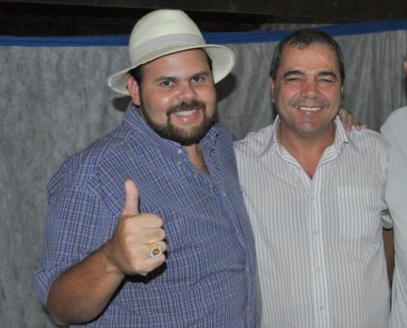 Justiça Eleitoral manda coligação de Celso Nogueira entregar faixas publicitárias