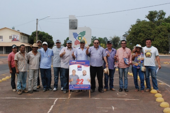 Celso Nogueira se compromete a pagar salários dos servidores em dia