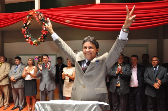 Confira a transmissão de cargo de Harrison para Valdir Ribeiro 