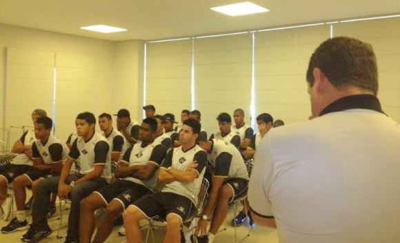 Odail Jr é destaque, Mixto vence em Goiás e reassume a liderança