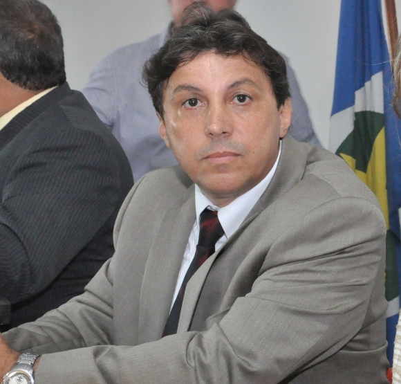 Valdir revela a servidores que vai realizar auditoria na última folha de Harrison