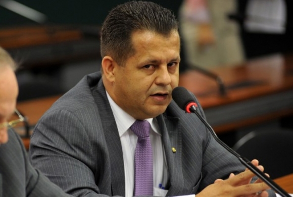 MPF encaminha inquérito para o STF e nome do deputado é citado novamente