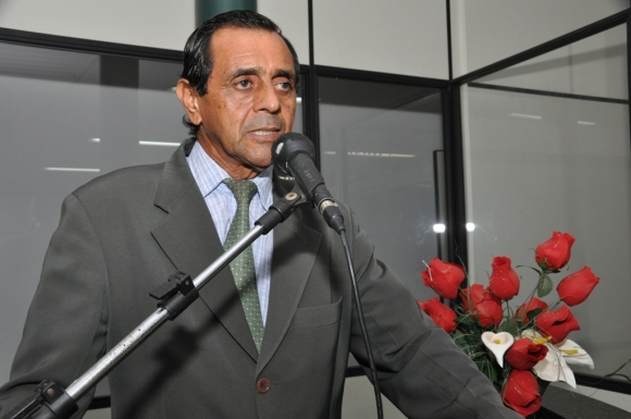 TCE aprova administração de Ugo Padilha no comando da Câmara de Santo Ant??