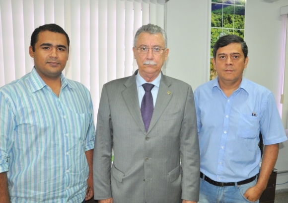 Secretários e representante da sigla se reúnem e buscam parceria para beneficiar Santo