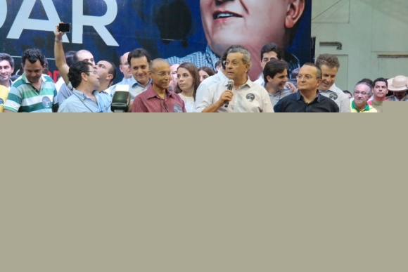 Jaime Campos desiste de concorrer à reeleição ao Senado 