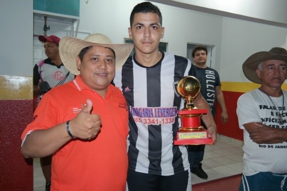Competição esportiva marca a reforma do Estádio Municipal da cidade 