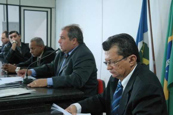 Assista a votação que reprovou as contas do ex-prefeito Harrison