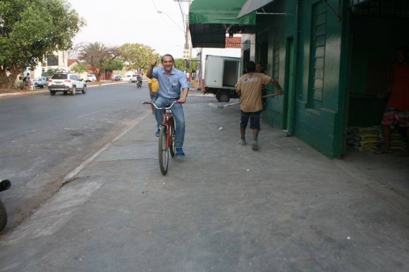 Ex-prefeito vai pedir doações em jantar, cada convite custará mil reais 