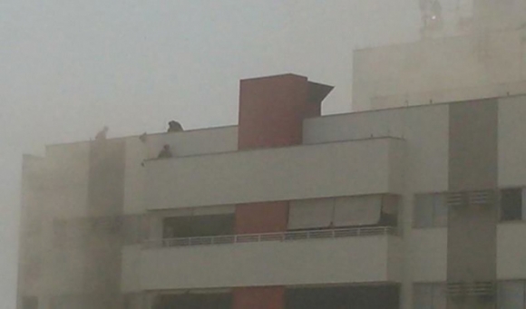 Prefeito de Leverger e familiares estão entres os moradores retirados de edifício, ap?