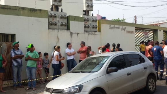 Prefeito e moradores ficam impedidos de voltar aos apartamentos por pelo menos 4 dias
