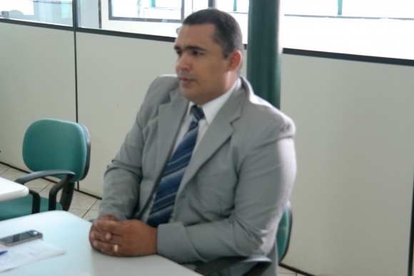 Após quase dois anos, Hamilton deixa cargo de secretário e assume vaga na Câmar