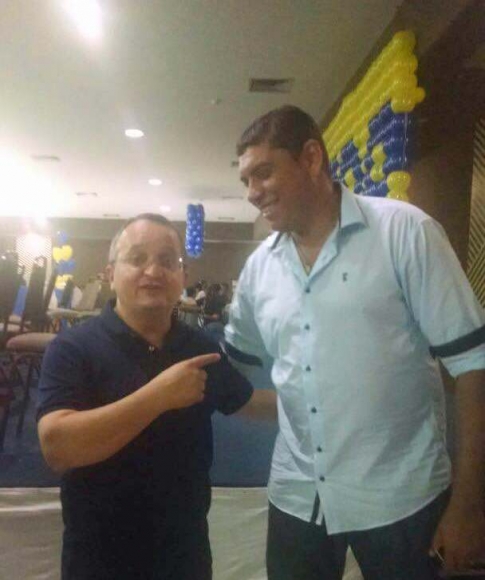 Franklin vai à Convenção do PSDB e se encontra com Taques 