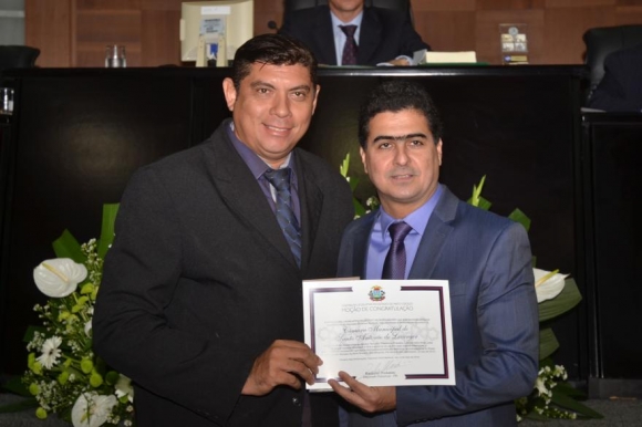 Presidente da Câmara de Santo Antônio é condecorado pela Assembleia Legislativa