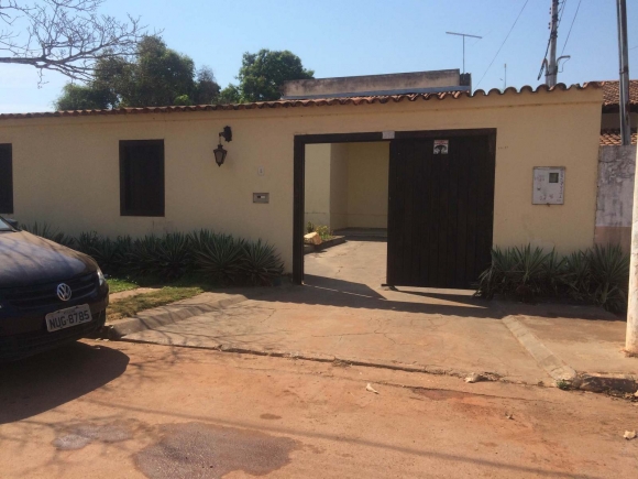 Candidatos a prefeito instalam endereços onde irão funcionar seus futuros Comit???