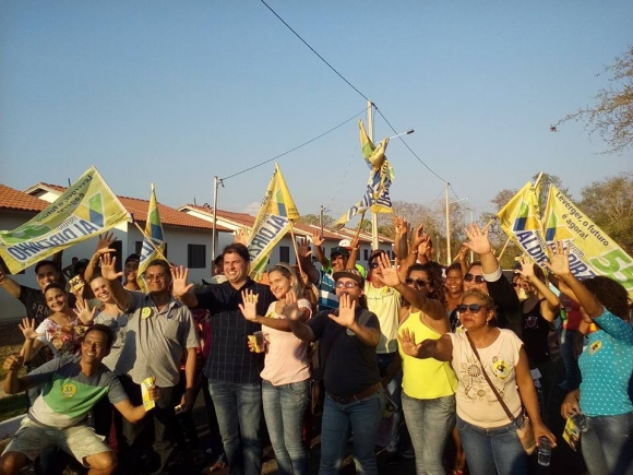 Há trinta dias das eleições, Valdirzinho intensifica ações de cam