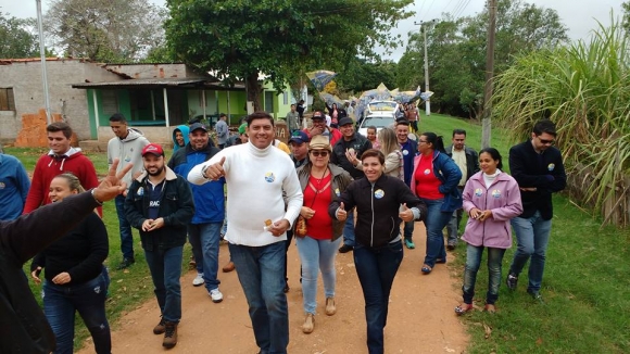 Caravana de Franklin faz campanha na comunidade ribeirinha de Praia do Poço 