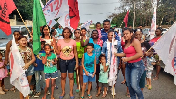 Candidatos da Coligação A Força do Povo faz arrastão na Avenida Santo An