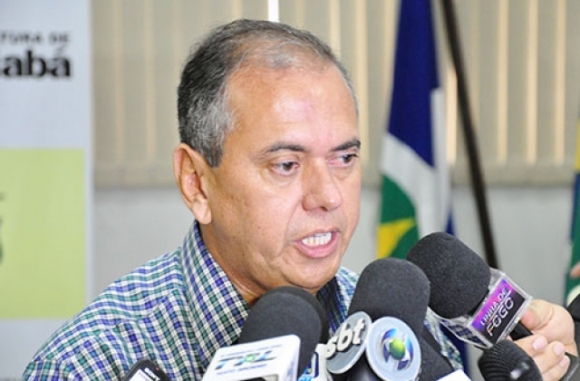 Fazendeiro de Mimoso; Antenor Figueiredo é intimado por Emanuel Pinheiro a devolver supersal?